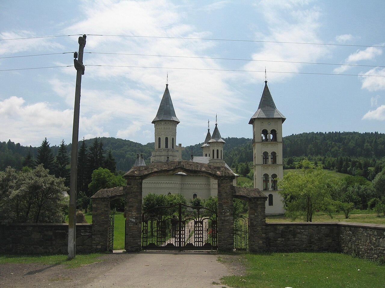 Mănăstirea Slătioara