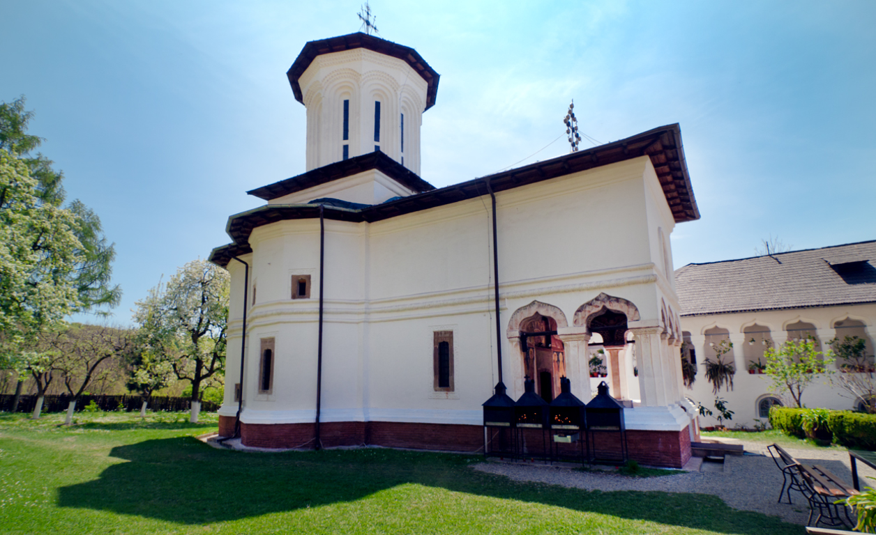 Mănăstirea Surpatele